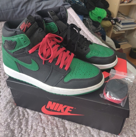 jordan 1 pine green 9.5
